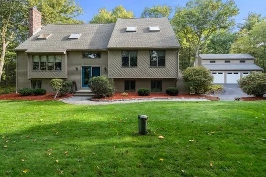 Unit for sale at 170 Millville Rd, Mendon, MA 01756