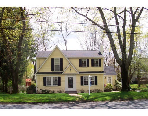Unit for sale at 82 Beechwood, Wellesley, MA 02482