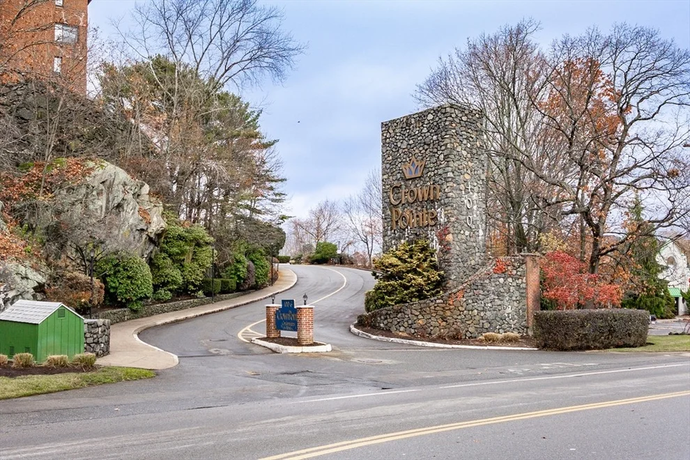 Unit for sale at 404 Paradise Rd, Swampscott, MA 01907