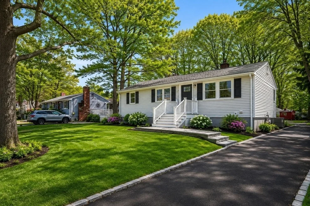 Unit for sale at 245 Careswell St, Marshfield, MA 02050