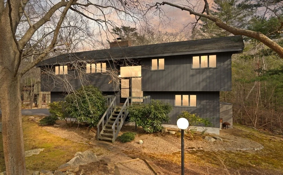 Unit for sale at 16 Ledgewood Road, Manchester, MA 01944