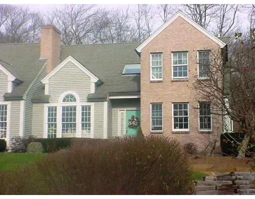 Unit for sale at 164 Old Oaken Bucket Road, Scituate, MA 02066