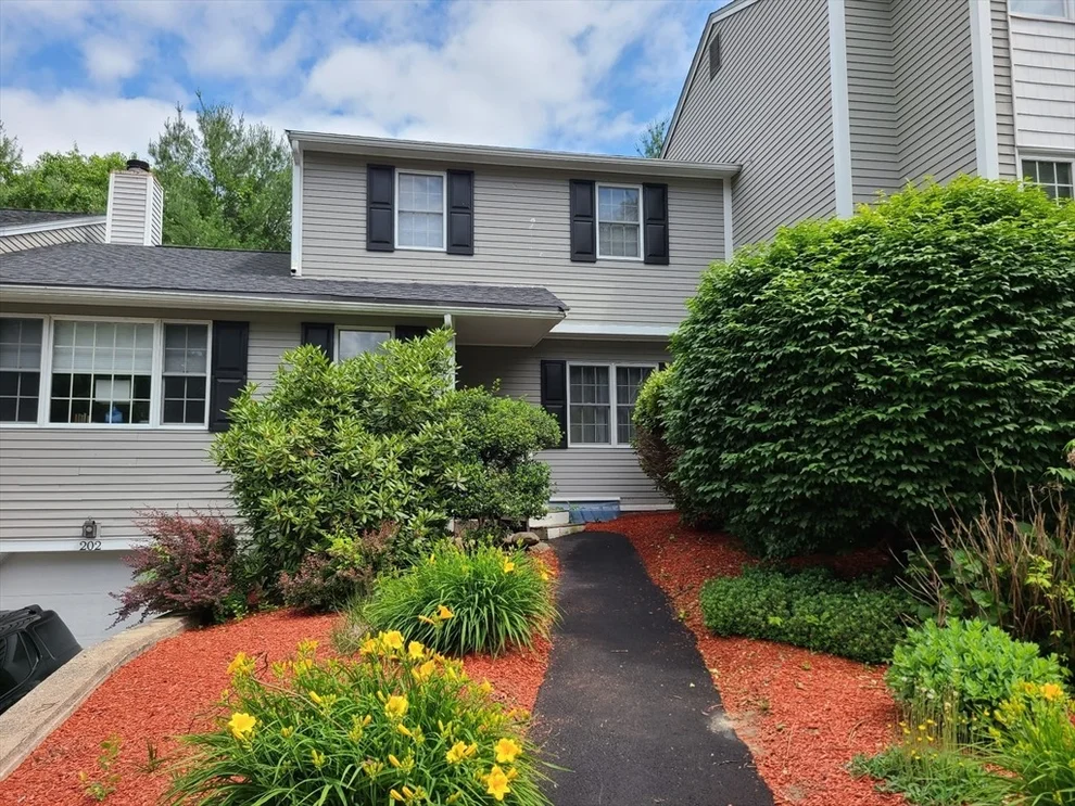 Unit for sale at 202 Torrey Ln Ext, Holden, MA 01520
