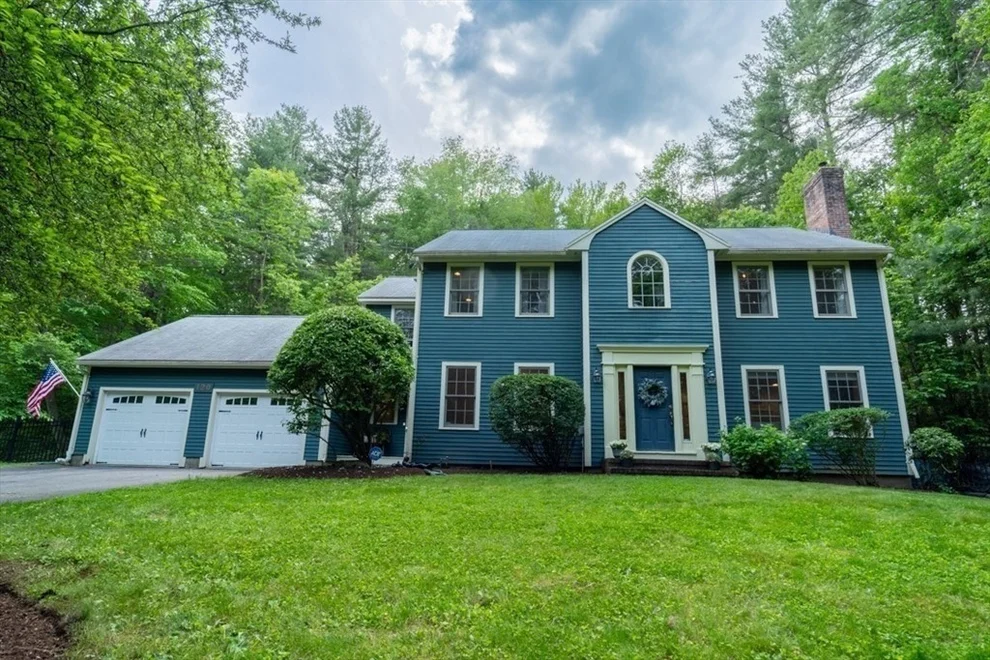 Unit for sale at 120 Newell Rd, Holden, MA 01520