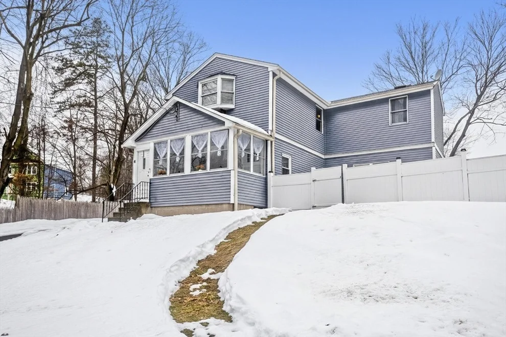 Unit for sale at 8 Putnam St, Springfield, MA 01109