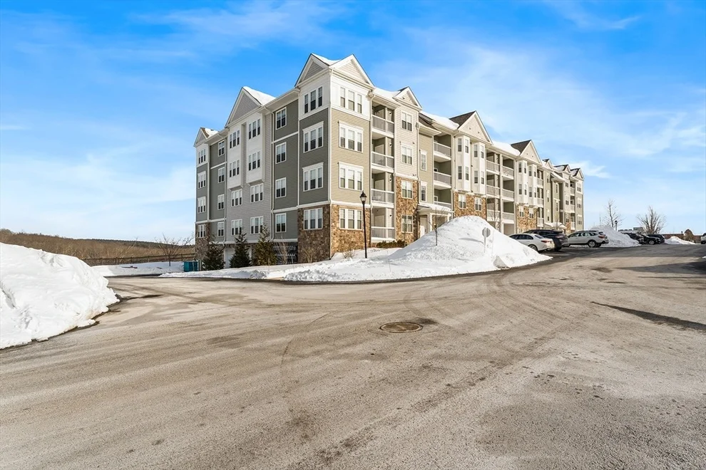 Unit for sale at 1102 Peters Farm Way, Westborough, MA 01581