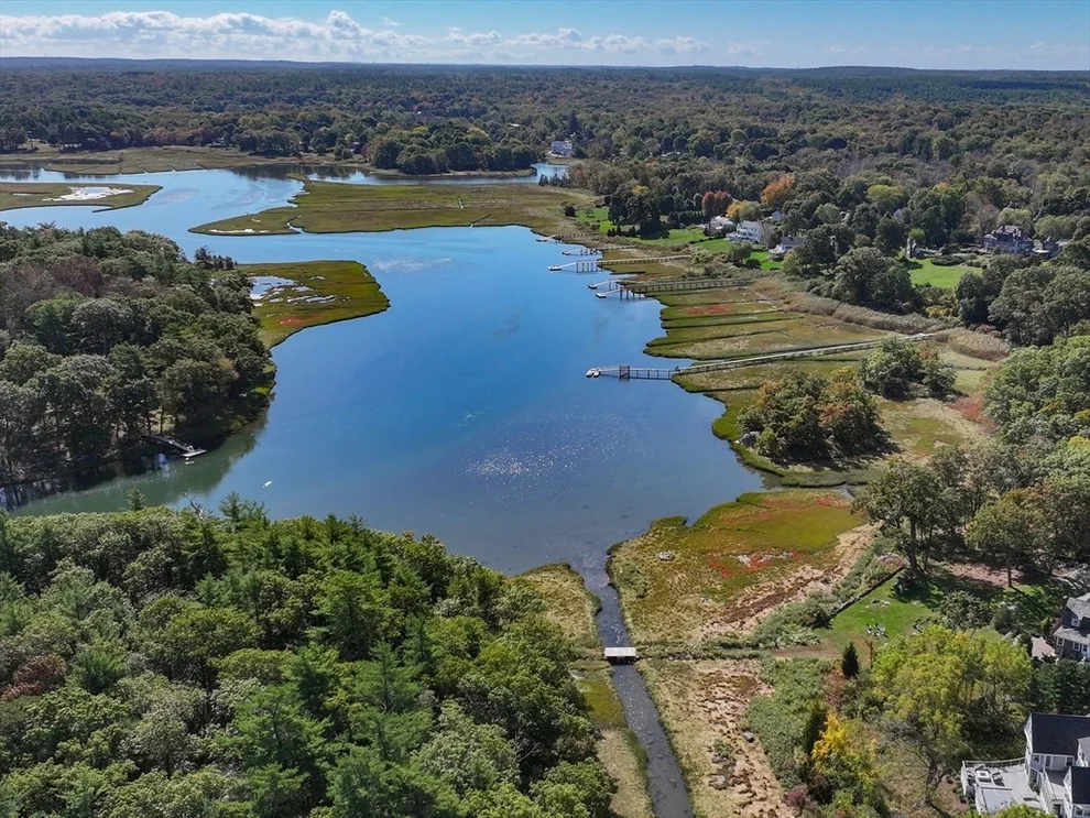 Unit for sale at 98 Black Horse Lane, Cohasset, MA 02025