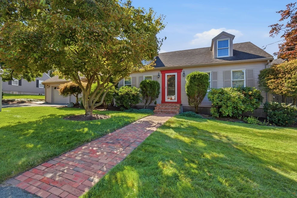 Unit for sale at 9 Sheffield Road, Danvers, MA 01923