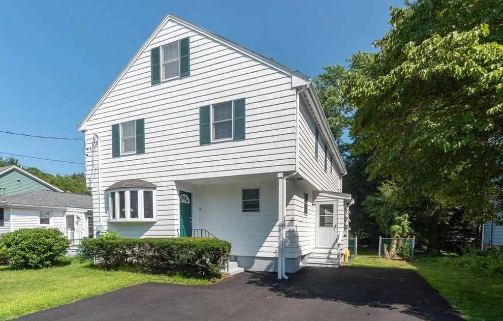Unit for sale at 7 Norton Rd, Lexington, MA 02420