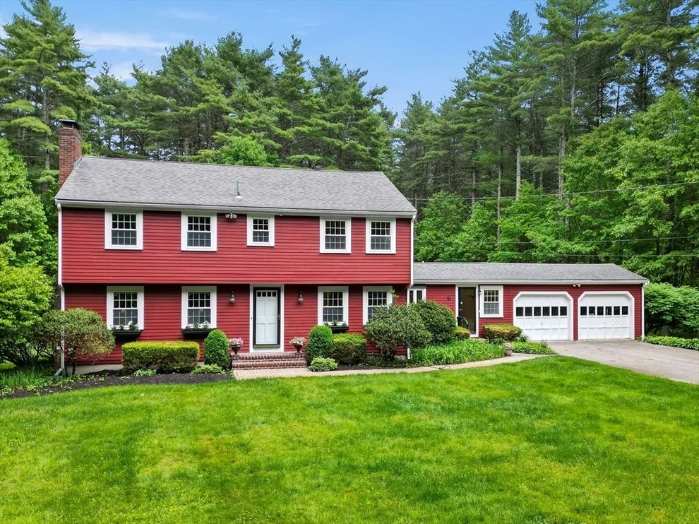 Unit for sale at 5 Blueberry Lane, Topsfield, MA 01983
