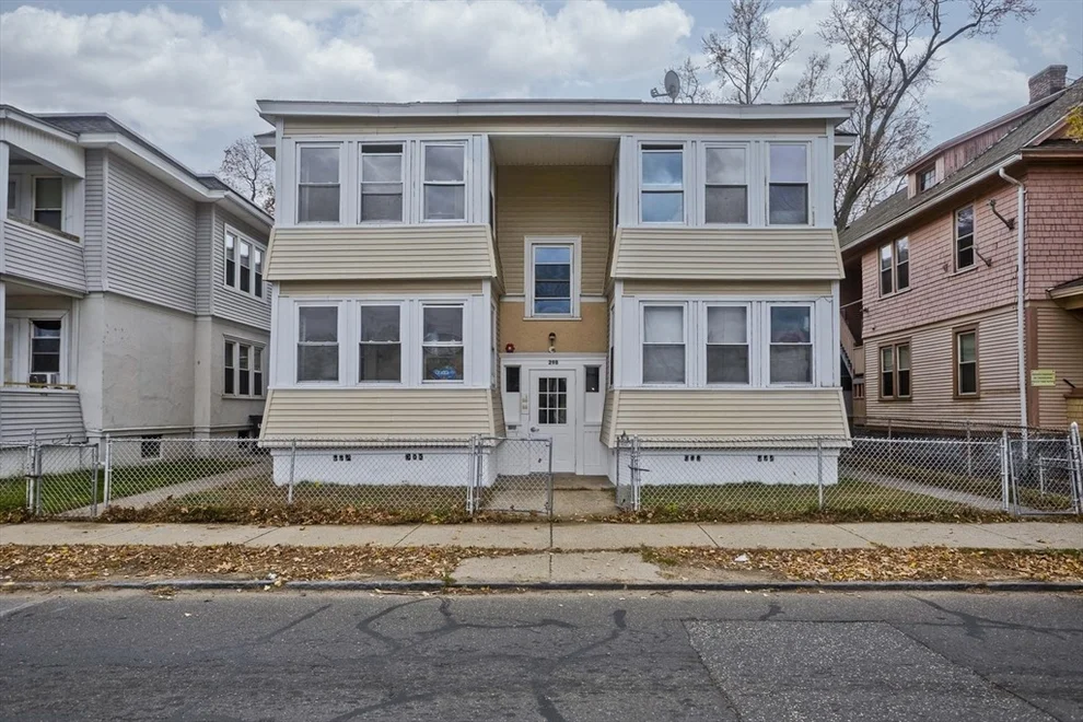 Unit for sale at 298 Oakland St, Springfield, MA 01108