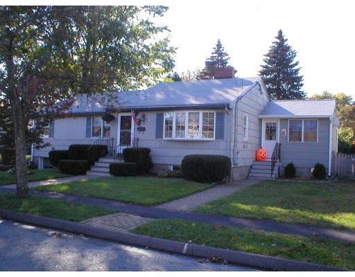 Unit for sale at 6 Will Sawyer Road, Peabody, MA 01960