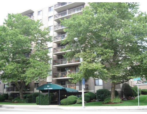 Unit for sale at 164 Galen St, Watertown, MA 02472