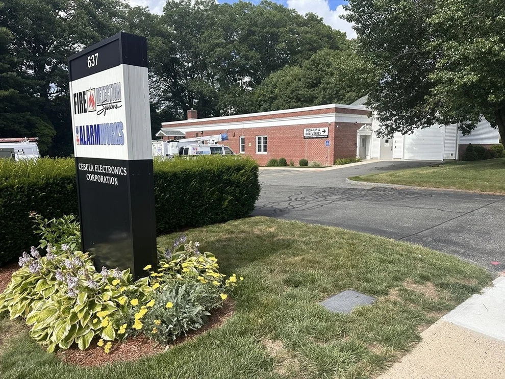 Unit for sale at 637 Front St, Chicopee, MA 01013