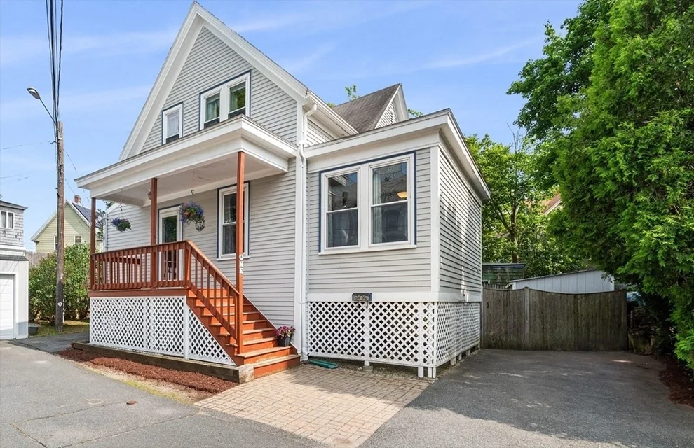 Unit for sale at 1 Orchard Ter, Swampscott, MA 01907