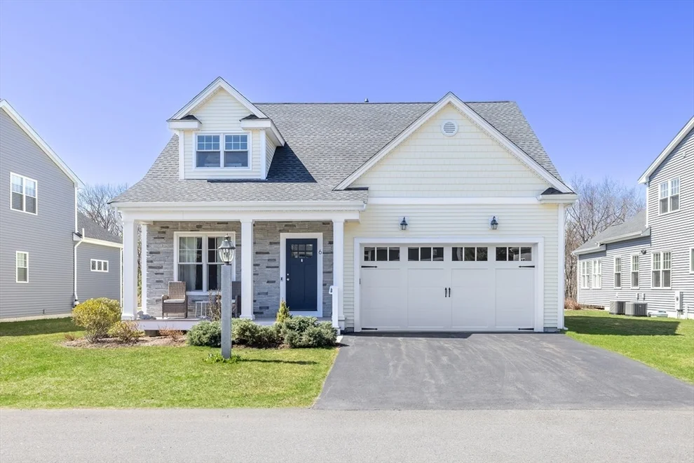 Unit for sale at 6 Trailside Ct, Holliston, MA 01746