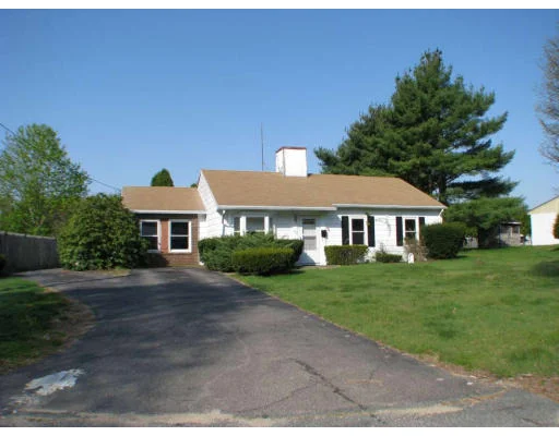Unit for sale at 192 Hogg Memorial Dr., Whitman, MA 02382