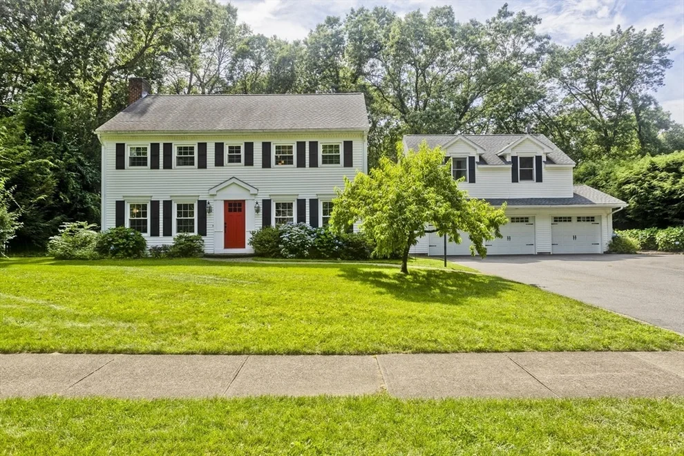 Unit for sale at 60 Cheshire Dr, Longmeadow, MA 01106