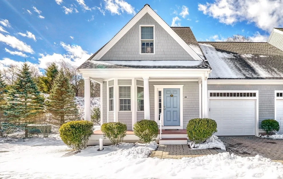 Unit for sale at 100 Lincoln Street, Duxbury, MA 02332