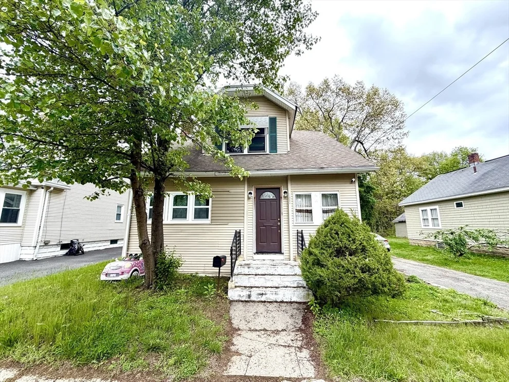 Unit for sale at 107 Dorset St, Springfield, MA 01108