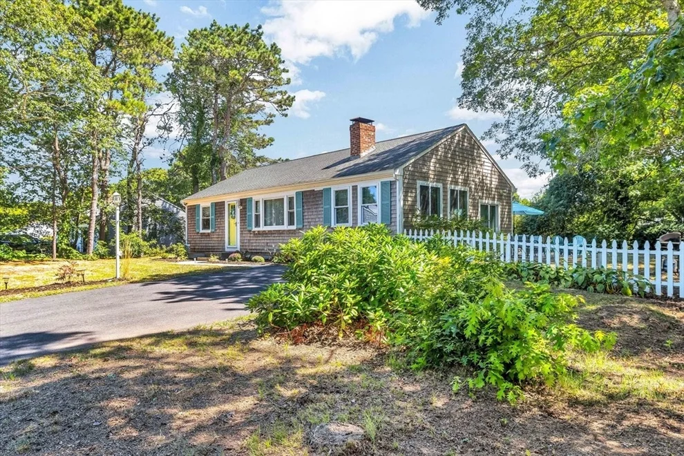 Unit for sale at 55 Lower Brook Rd, Yarmouth, MA 02664