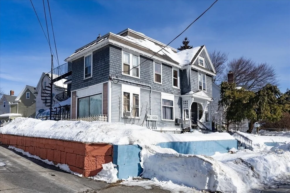 Unit for sale at 5 Kendrick St, Lawrence, MA 01841