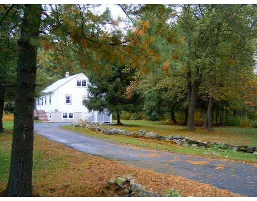 Unit for sale at 34 Essex St, Wakefield, MA 01880