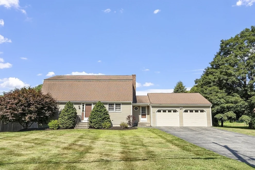 Unit for sale at 221 Parkerville Rd, Southborough, MA 01772