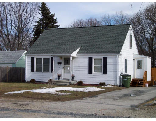 Unit for sale at 15 Hillside Ave, Webster, MA 01570