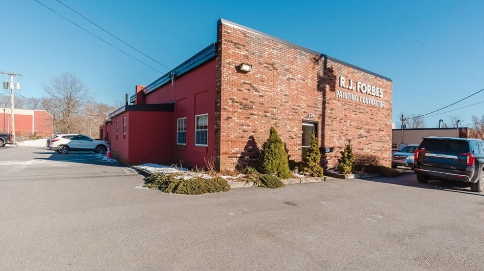 Unit for sale at 228 Oneil Blvd, Attleboro, MA 02703
