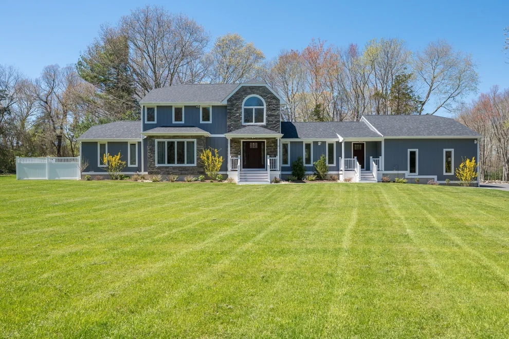 Unit for sale at 11 Walnut St, Freetown, MA 02702