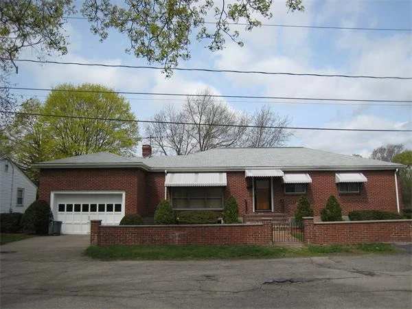 Unit for sale at 45 Nyack St, Watertown, MA 02472