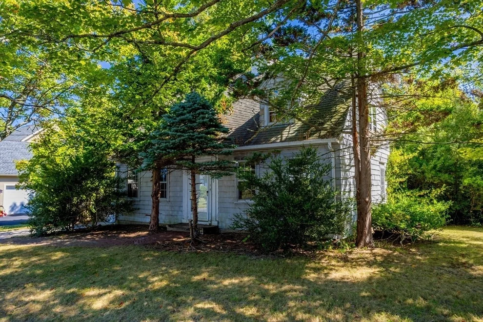 Unit for sale at 9 Arnold Road, Shrewsbury, MA 01545