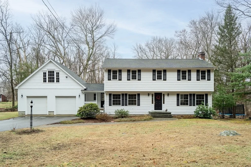 Unit for sale at 40 Bigelow Rd, Southborough, MA 01772