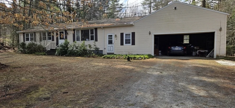 Unit for sale at 305 Brooker Hill Rd, Becket, MA 01223
