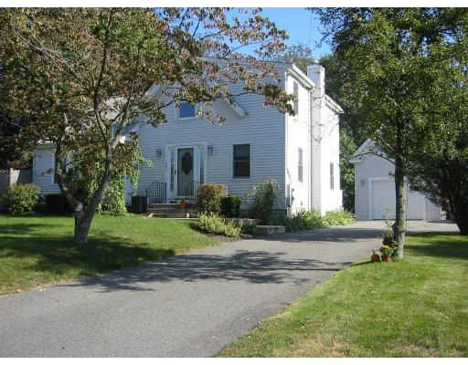 Unit for sale at 848 Brockton Ave, Abington, MA 02351