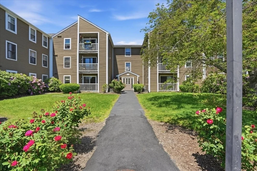 Unit for sale at 3 Marc Dr, Plymouth, MA 02360