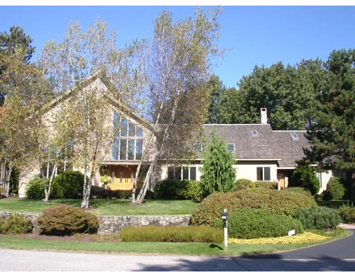 Unit for sale at 143 Castlemere Place, North Andover, MA 01845