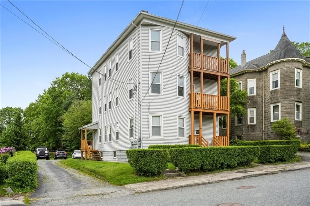 Unit for sale at 29 Tatman St, Worcester, MA 01607