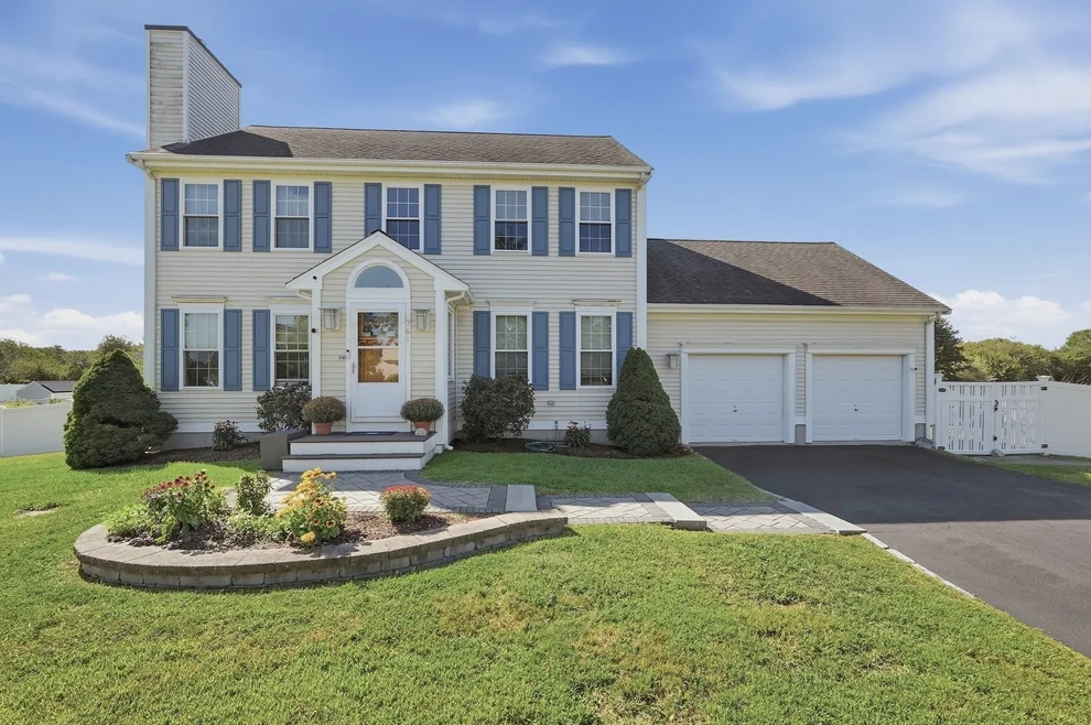 Unit for sale at 761 Council Oak Way, Dighton, MA 02715