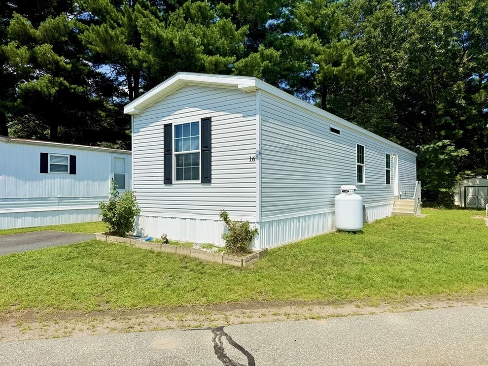 Unit for sale at 735 Memorial Dr, Chicopee, MA 01020