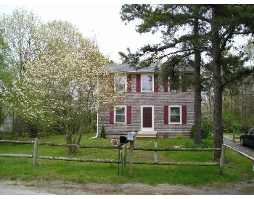Unit for sale at 16 Royal Cir, Falmouth, MA 02536
