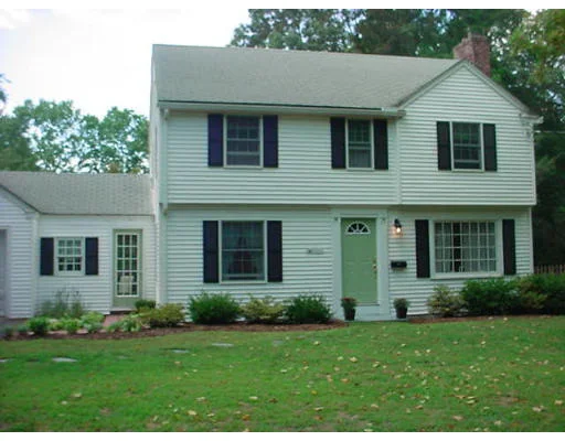 Unit for sale at 162 Chalmers Street, Springfield, MA 01118