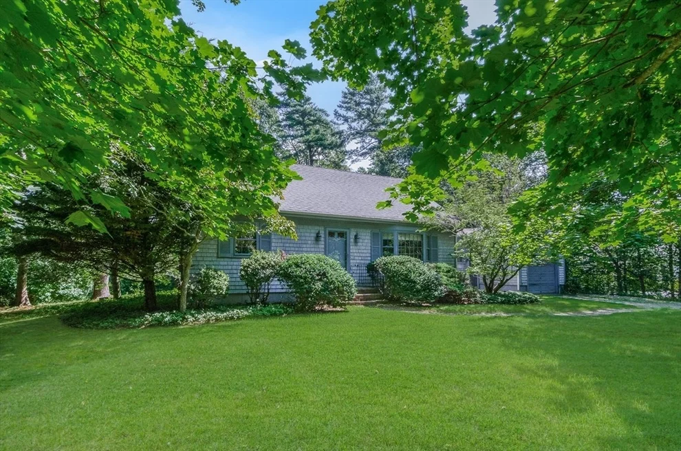Unit for sale at 7 Tupola Ln, Mattapoisett, MA 02739