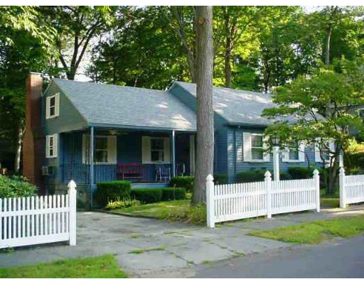 Unit for sale at 55 Locust St, Reading, MA 01867