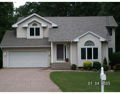 Unit for sale at 46 Woodlawn St, South Hadley, MA 01075
