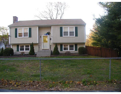 Unit for sale at 8 Rounds Place, Attleboro, MA 02703