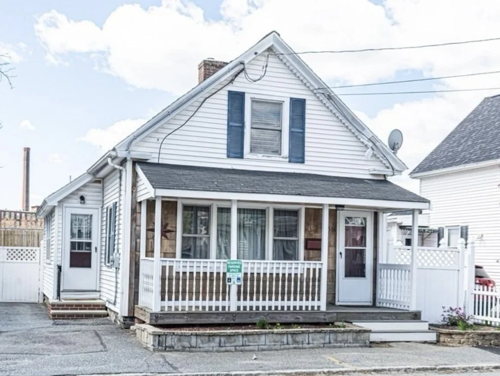 Unit for sale at 516 Lakeview Ave, Lowell, MA 01850