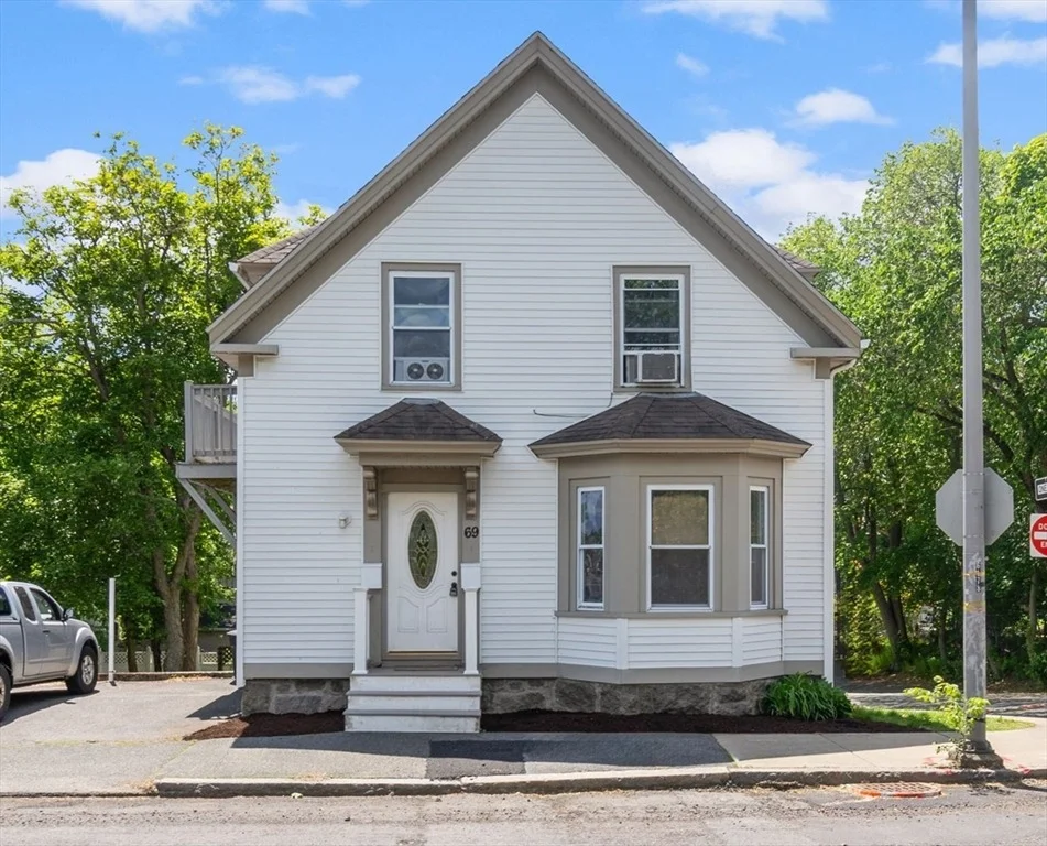 Unit for sale at 69 Hale St, Beverly, MA 01915
