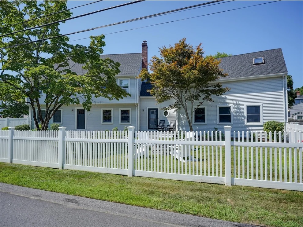 Unit for sale at 19 Mohawk Rd, Burlington, MA 01803